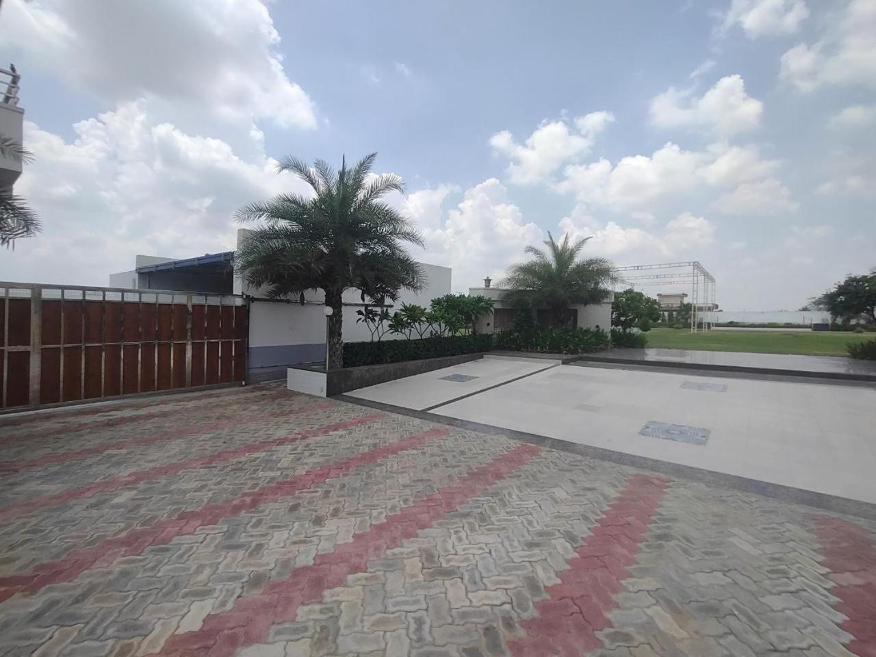 Sangam Hotel Chirawa Buitenkant foto